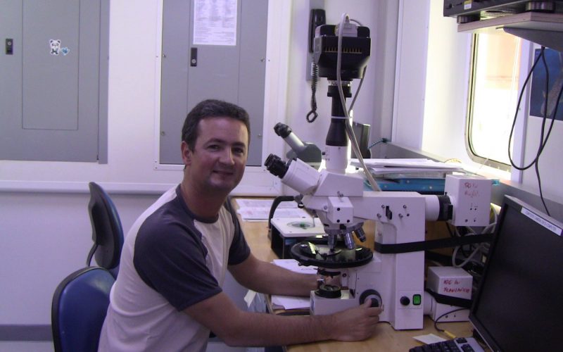 Laurent Toffin – Microbiologist