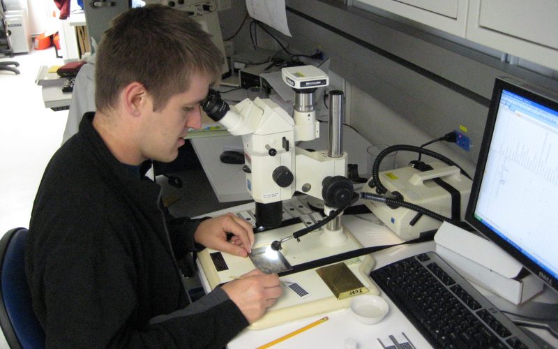 Micropaleontology research on the Joides Resolution: Analysing