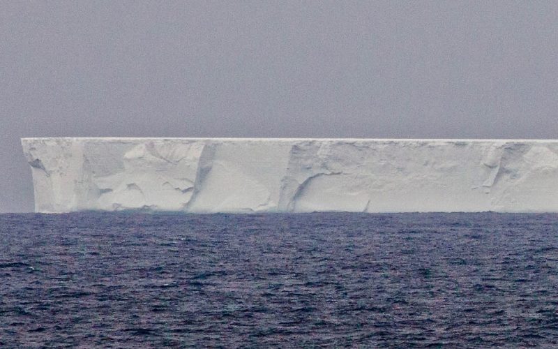 What will happen to sea level when this huge iceberg melts?